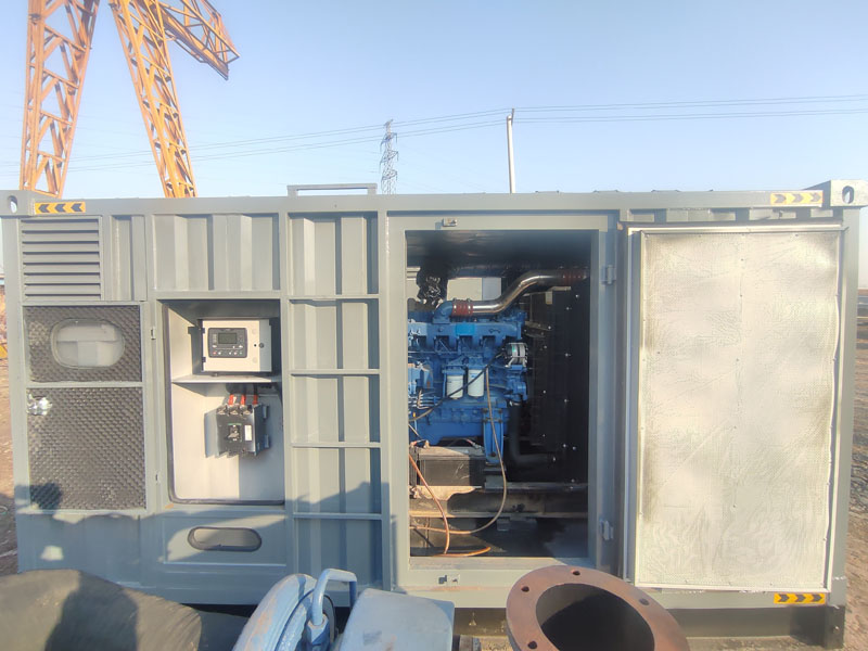 南川柴油发电机组的机油多久更换一次比较合适?