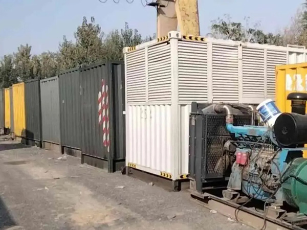 南川200KW柴油发电机机组每小时油耗是多少?